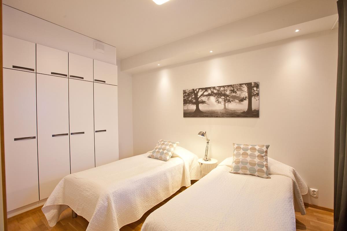 1 Bedroom apartment with sauna, image 6